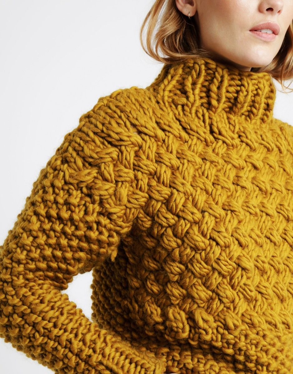 Full Moon Pullover