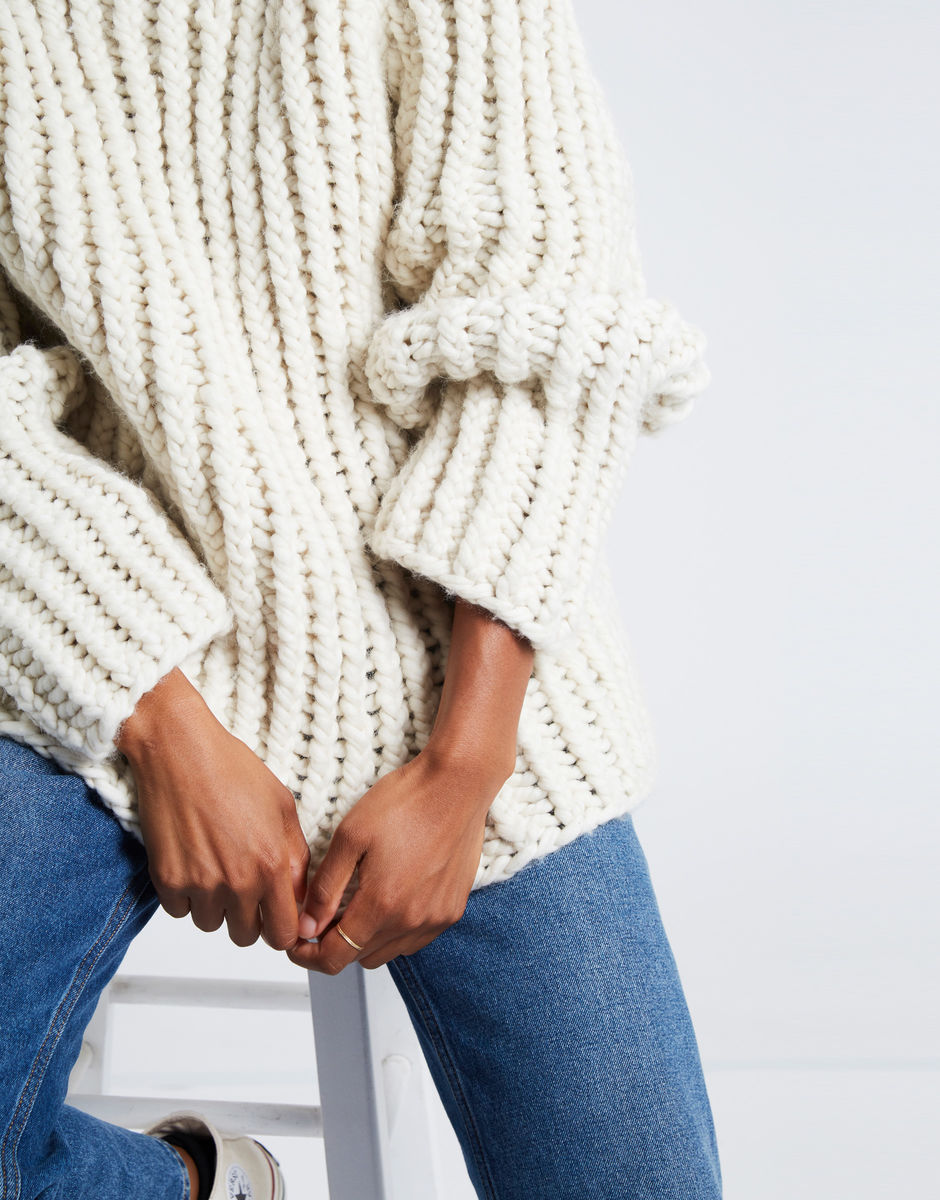 Lightning Pullover