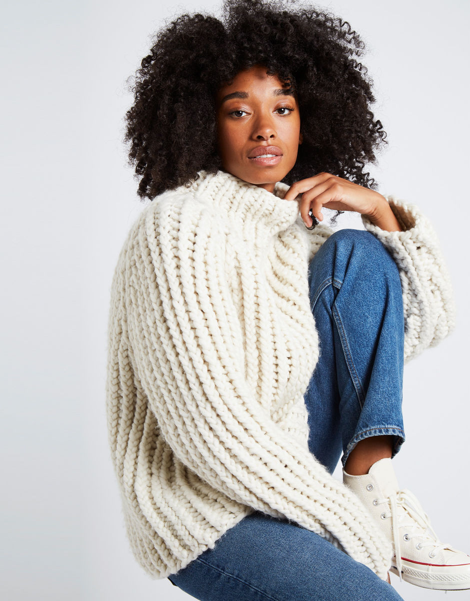 Lightning Pullover