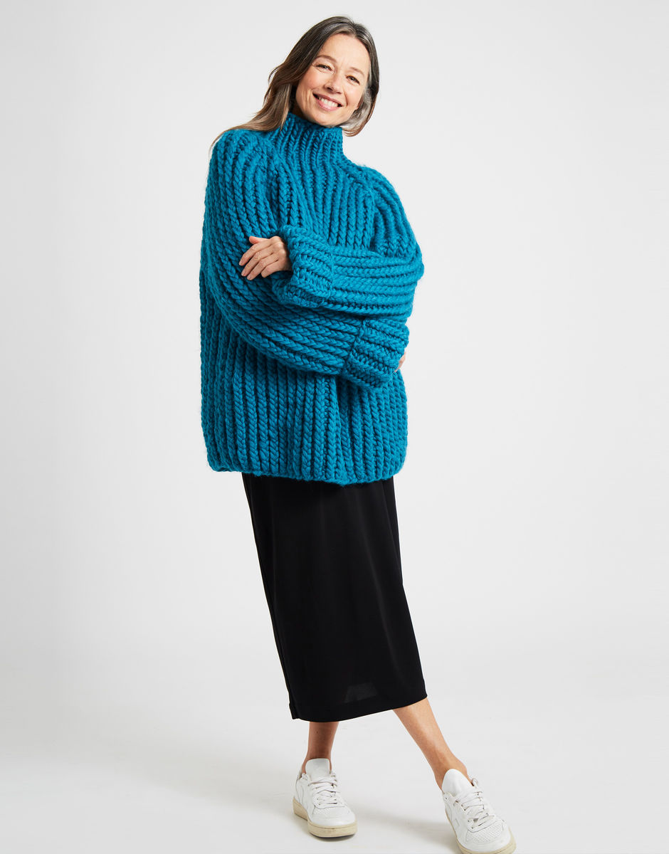 Lightning Pullover