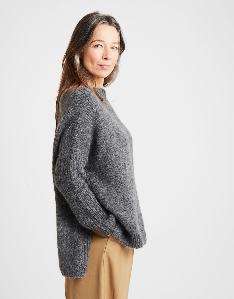 Happy Land Pullover