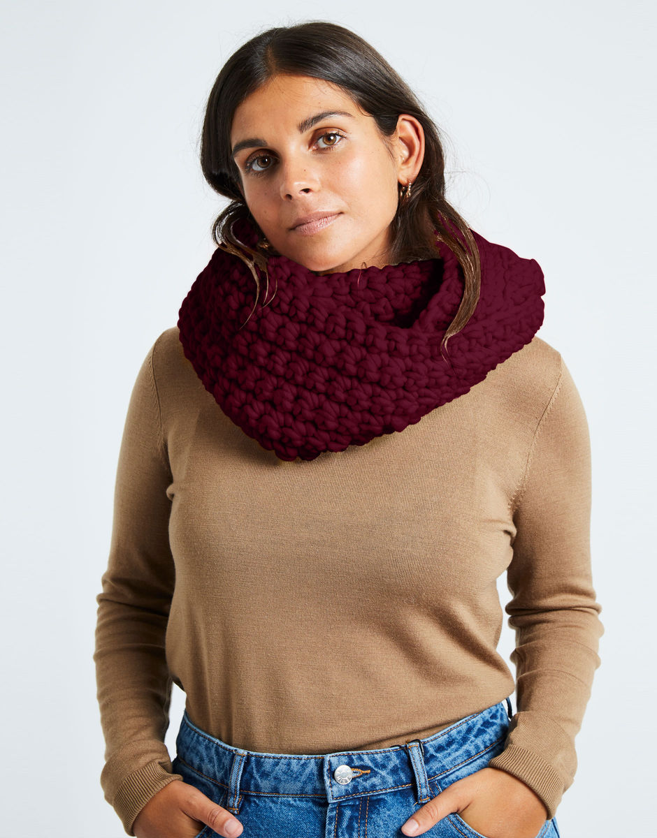 Celebration Snood Margaux Red