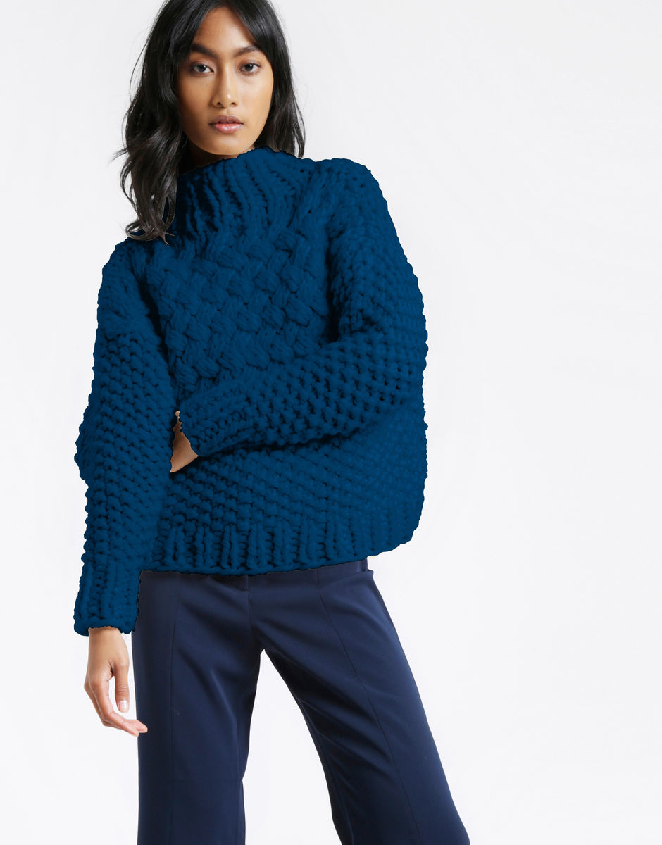 Full Moon Pullover Curasao Blue