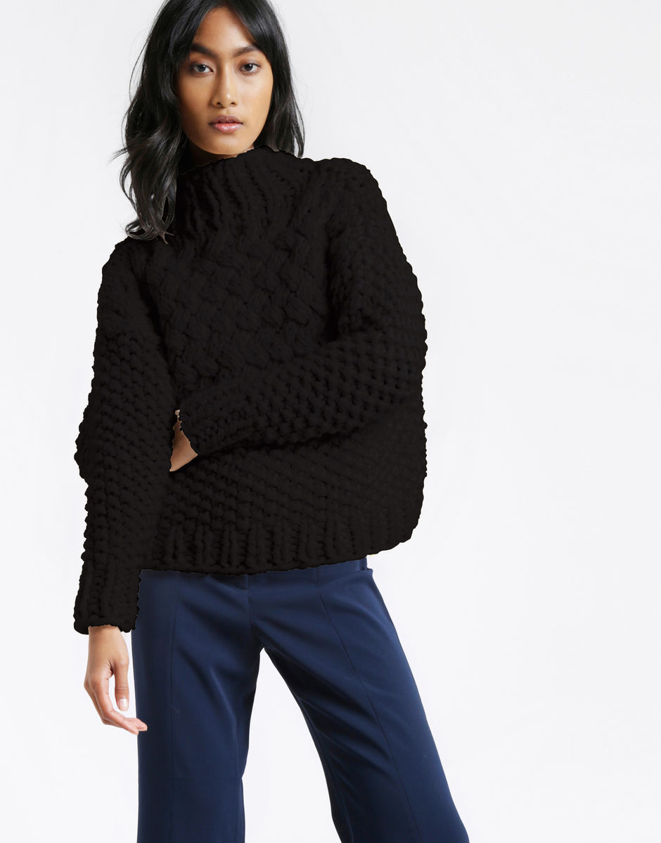 Full Moon Pullover Space Black