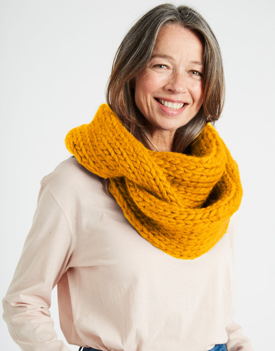 Lula Hoop Mustard Sally