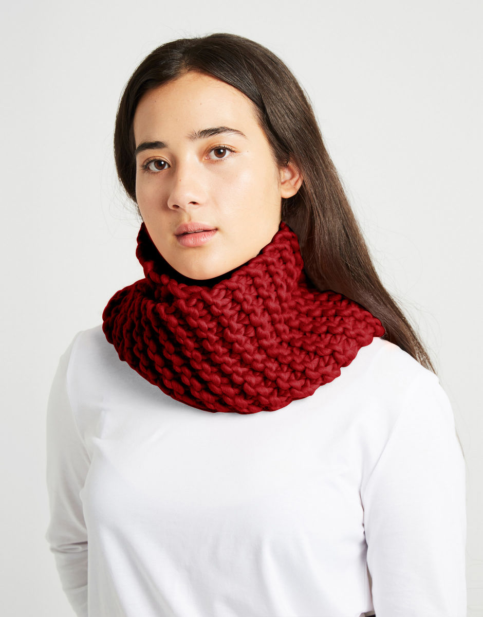 Snood Operator True Blood Red