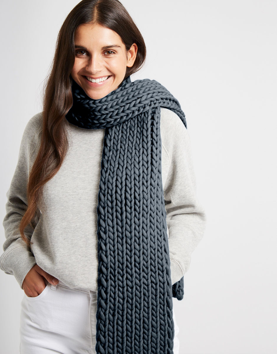 Whistler Scarf Eagle Grey