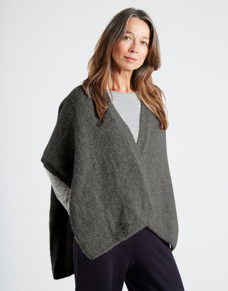 Love Goes On Überwurf Silver Fox Grey