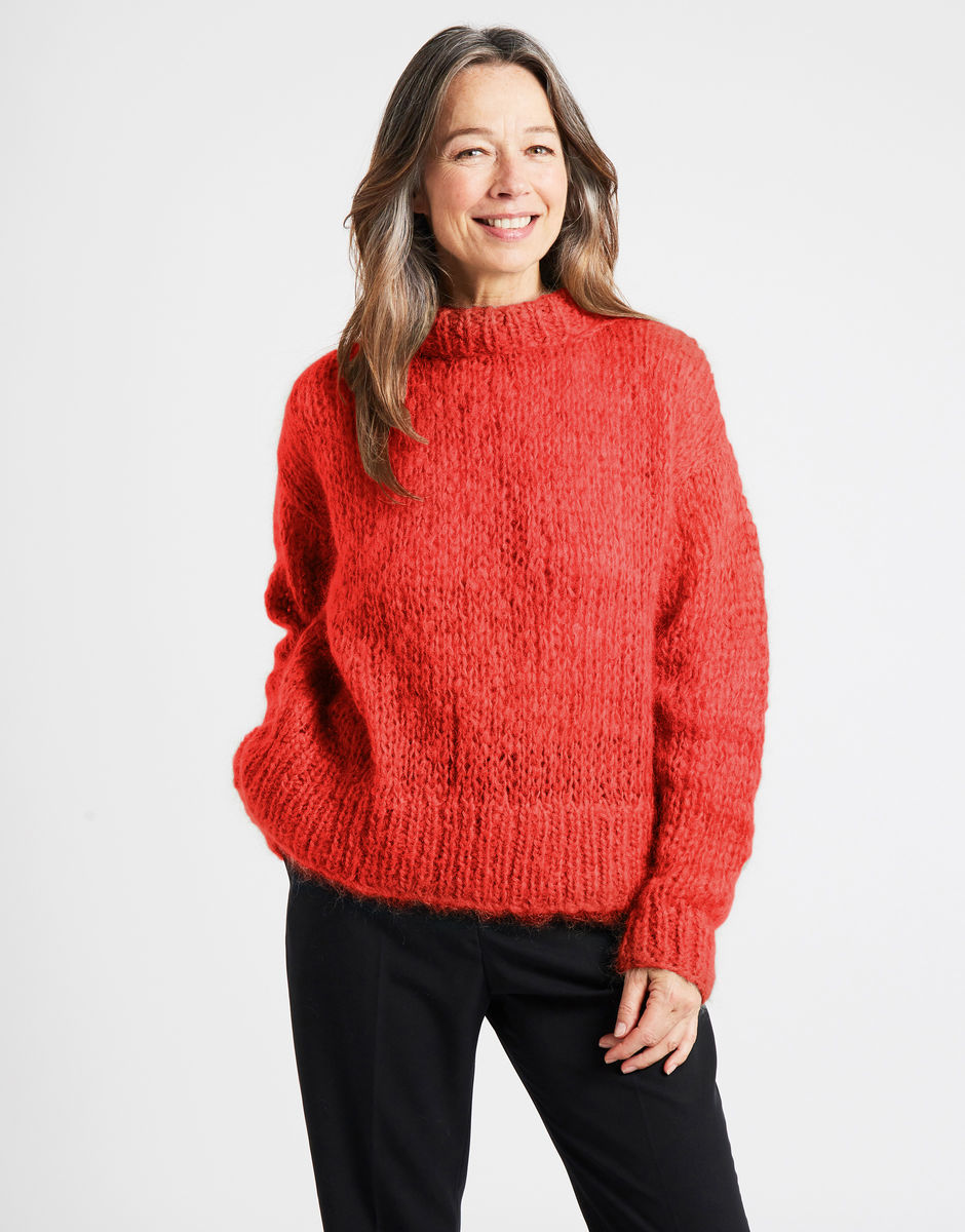 Fascination Sweater Lipstick Red
