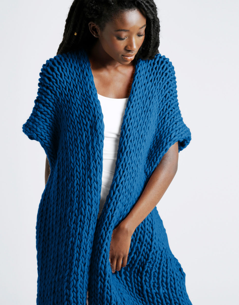 All Over You Überwurf Sherpa Blue