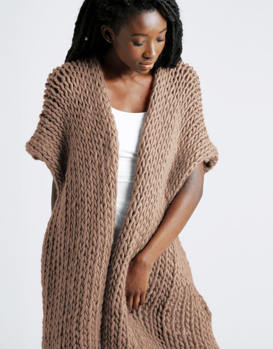All Over You Überwurf Sand Trooper Beige
