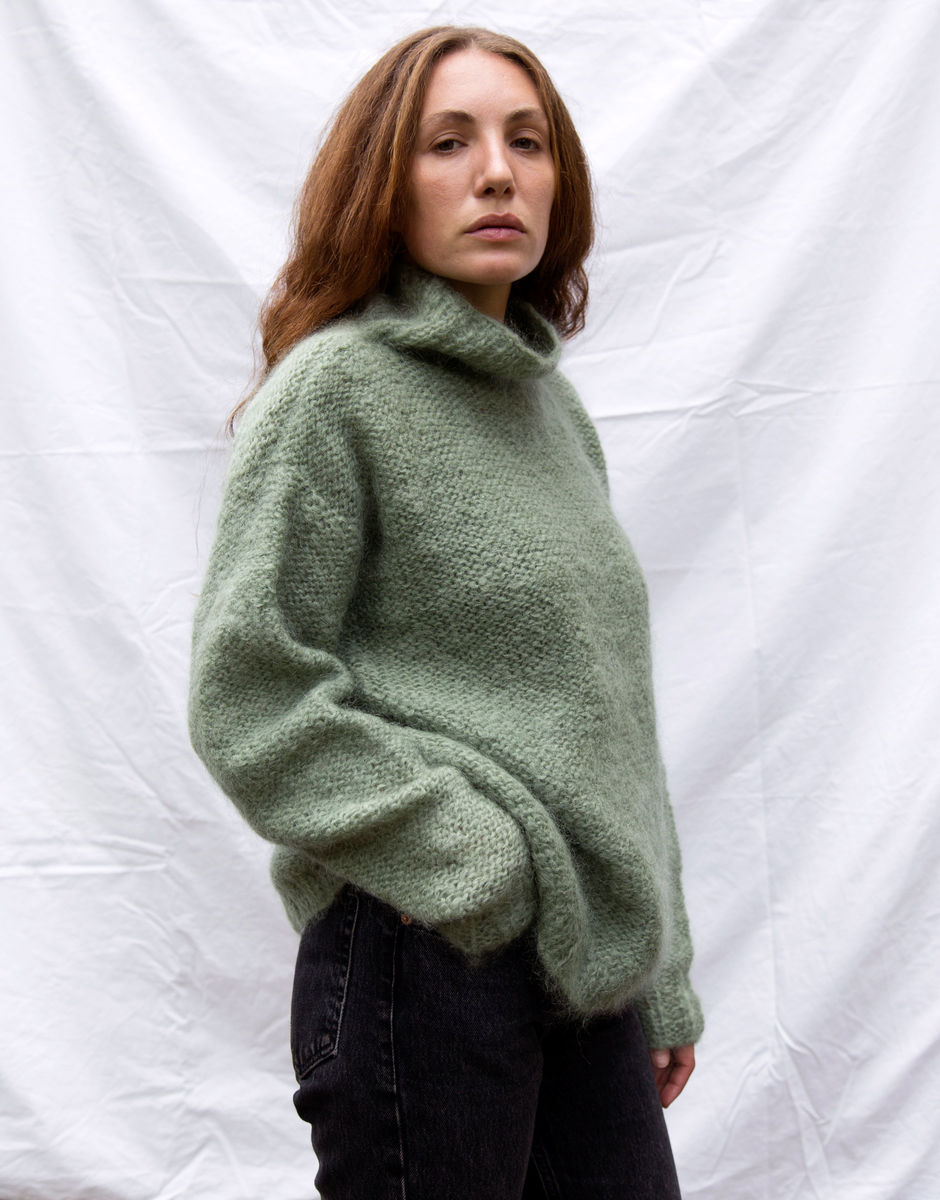 Hotline Sweater Eucalyptus Green