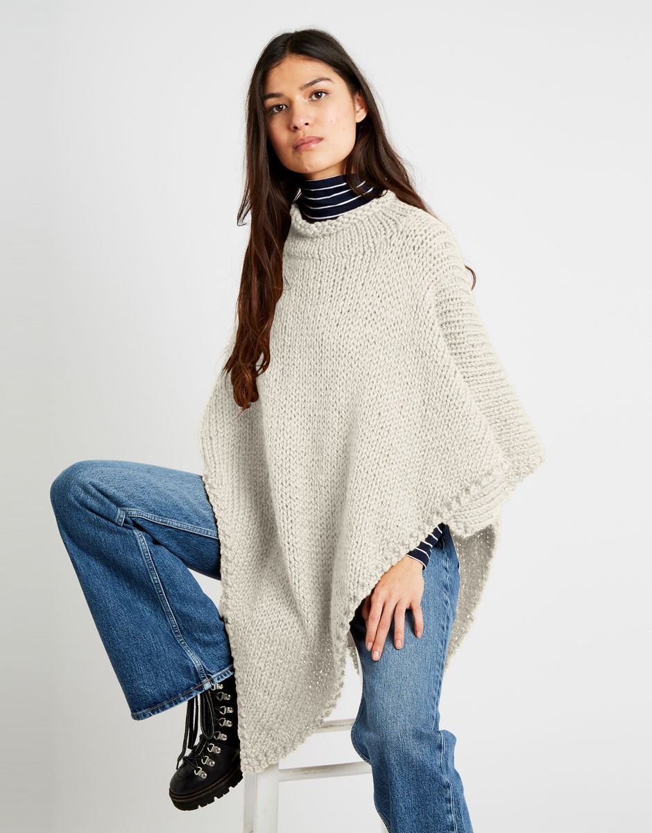 Poncho Gwyneth Ivory White
