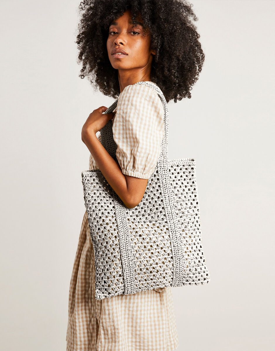 Into You Tasche Shell White