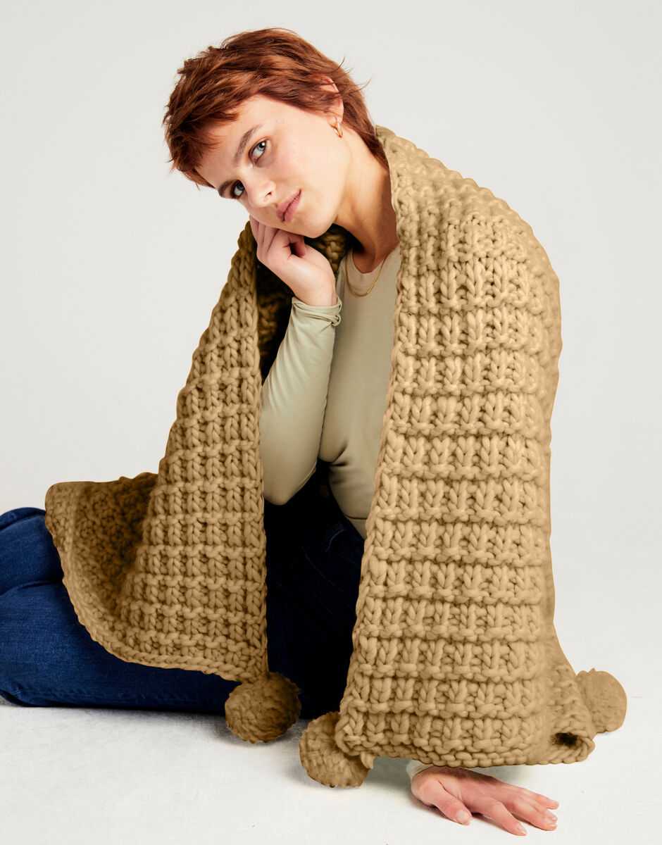 Rosebud Blanket Blonde Beige