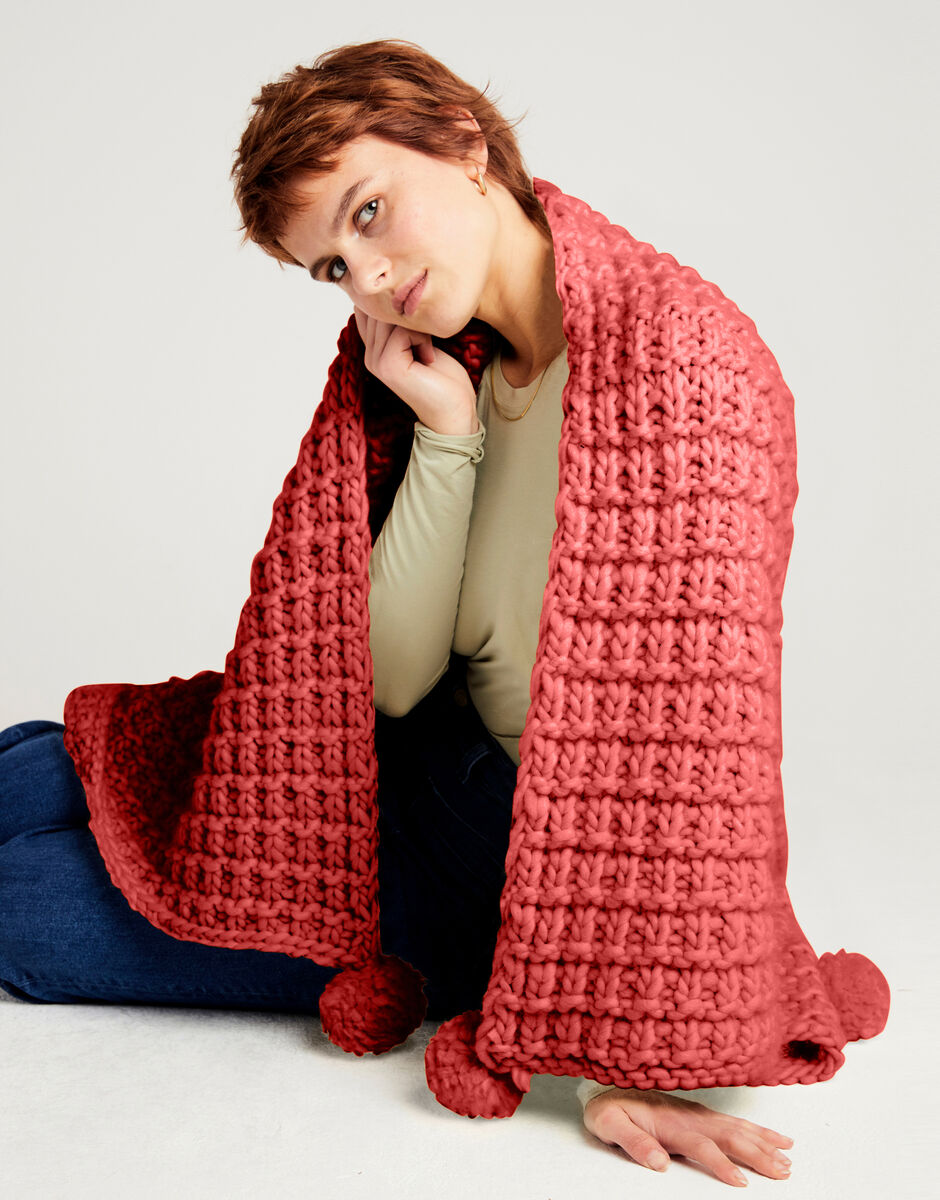 Rosebud Blanket Raspberry Pink