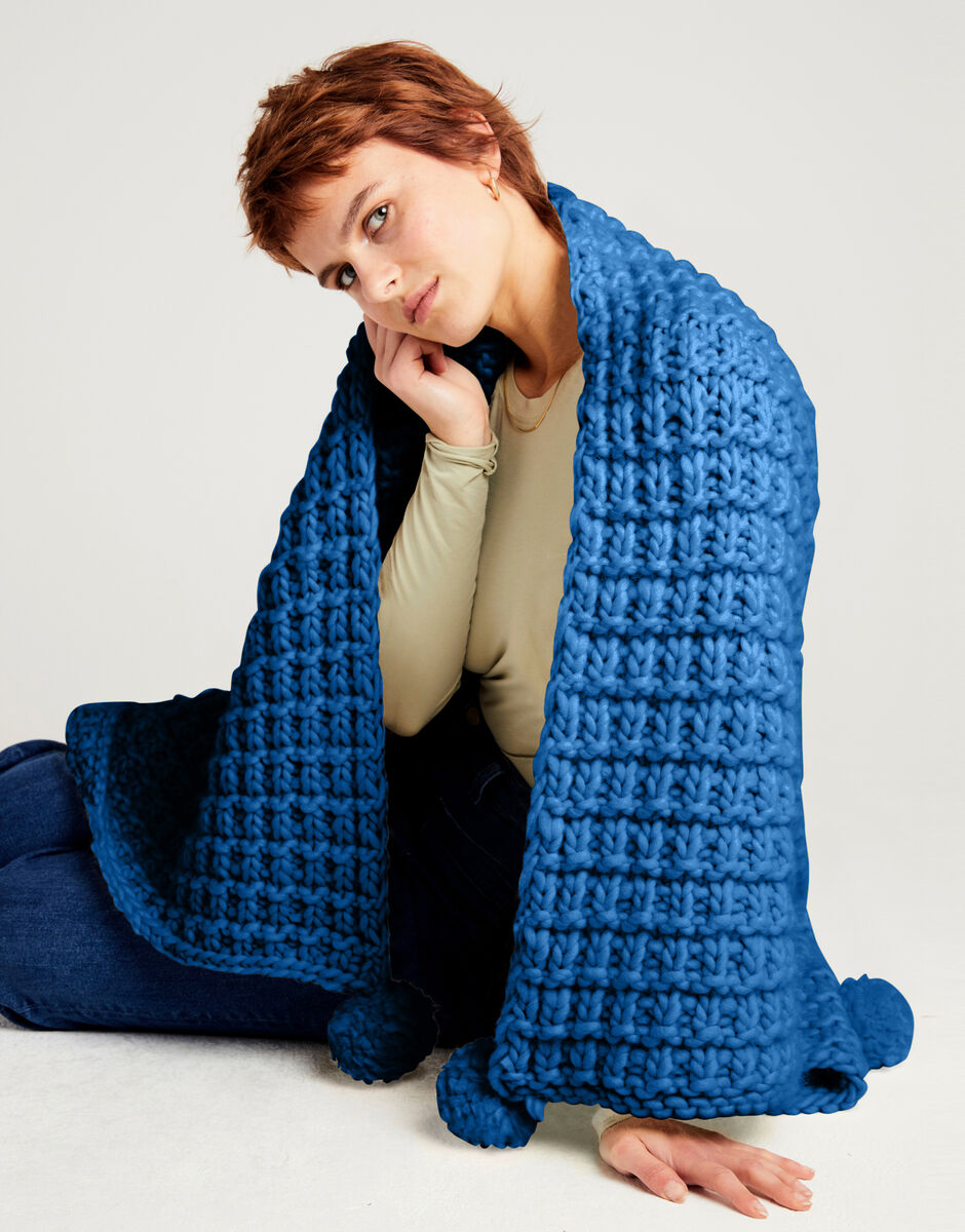 Rosebud Blanket Curasao Blue