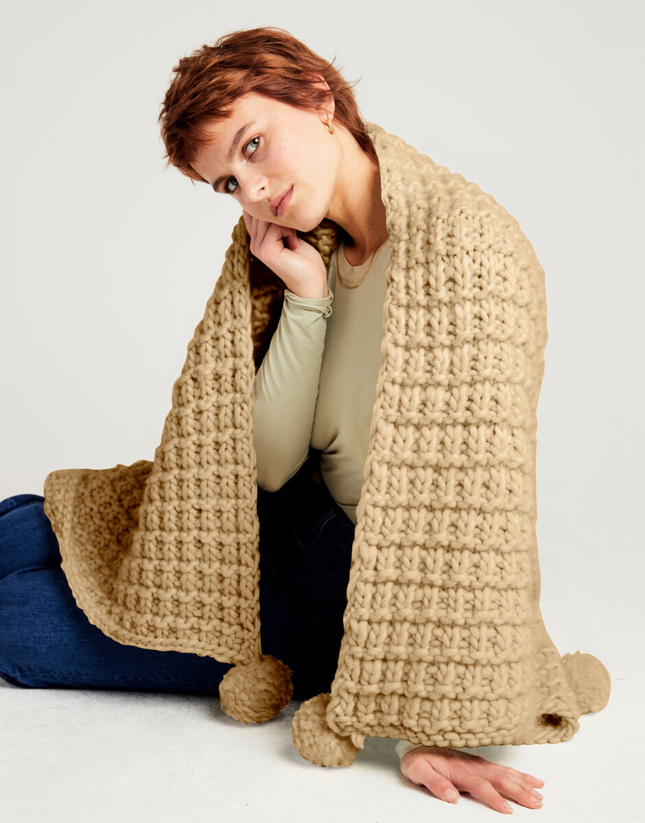 Rosebud Blanket Blonde Beige