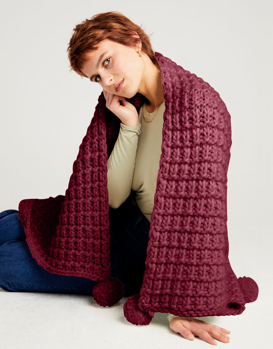 Rosebud Blanket Margaux Red