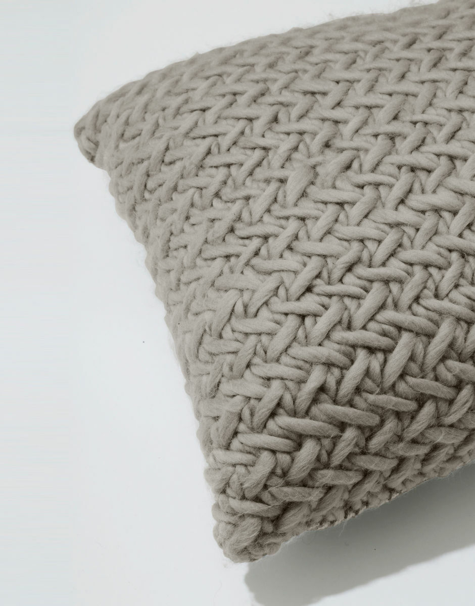 Coussin The Reoccurring Dream Rocky Grey
