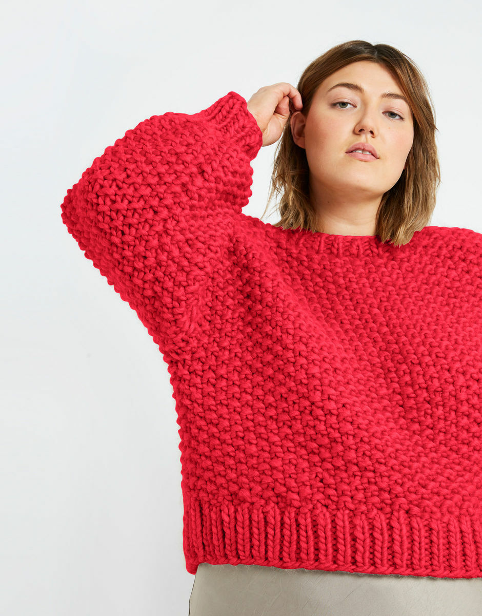 Amanda Sweater Lipstick Red