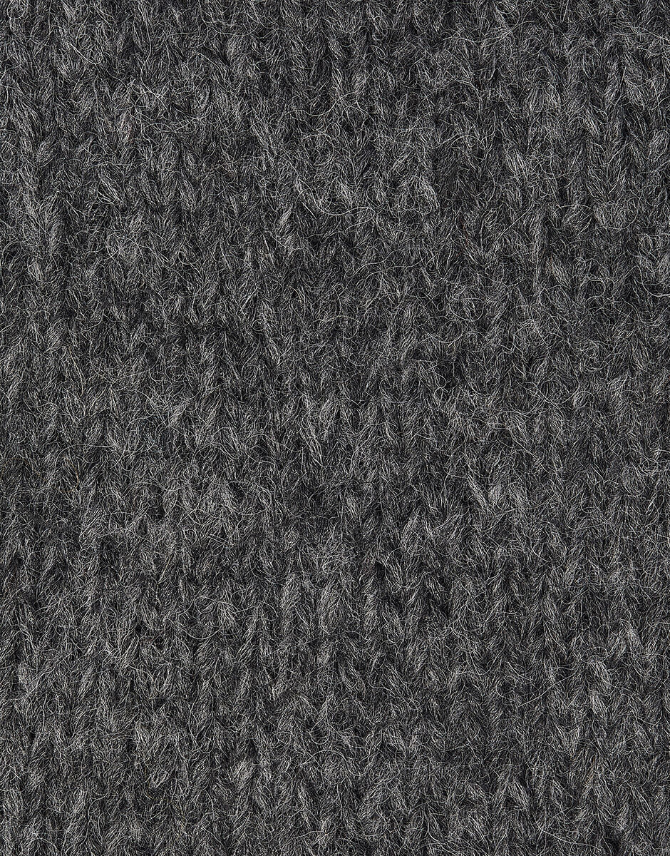 Magnolias Bonnet Silver Fox Grey